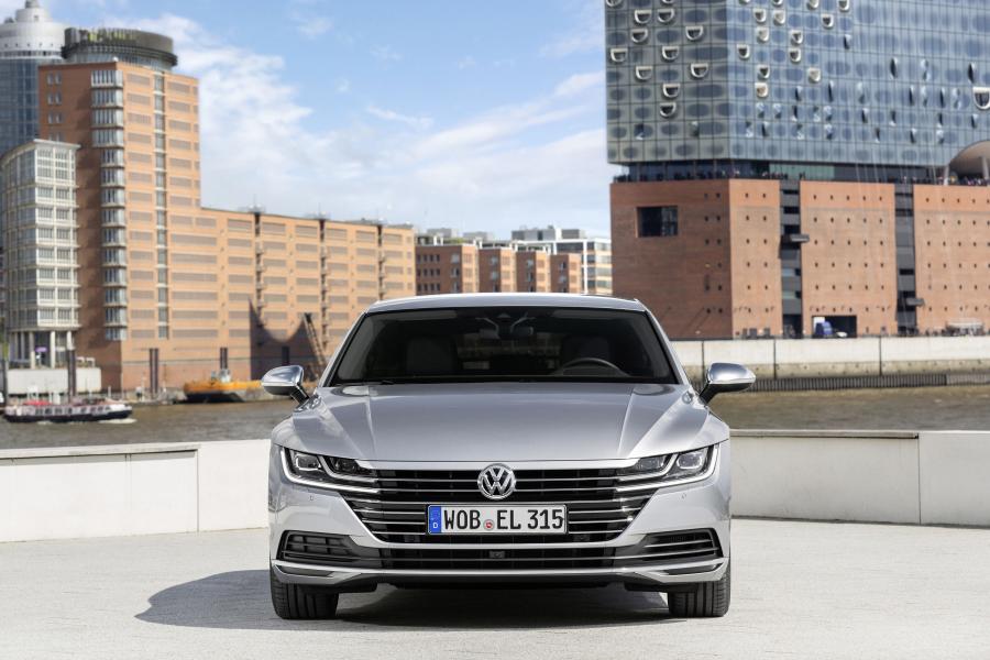  Volkswagen Arteon Elegance 2017 года  (WW) (фото 27 из 70)